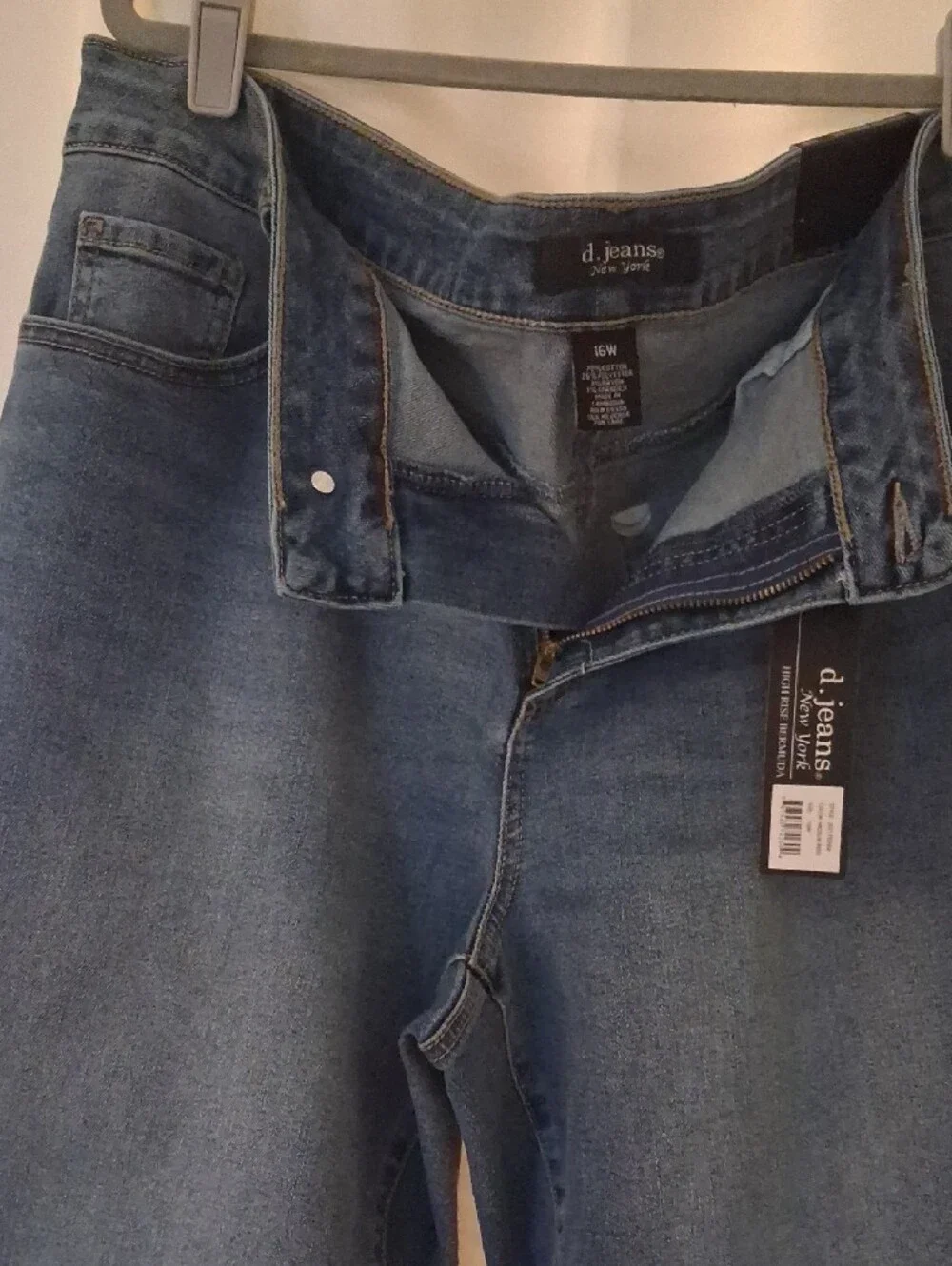 D. Jeans Women's Blue Denim Bermuda Shorts